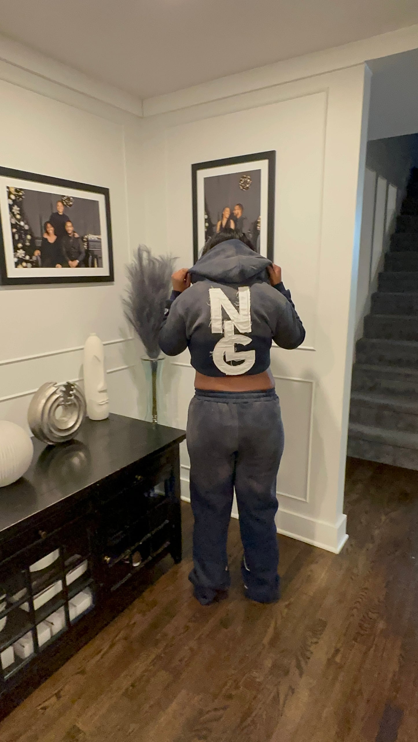 Ladies NoLoGo crop hoodie