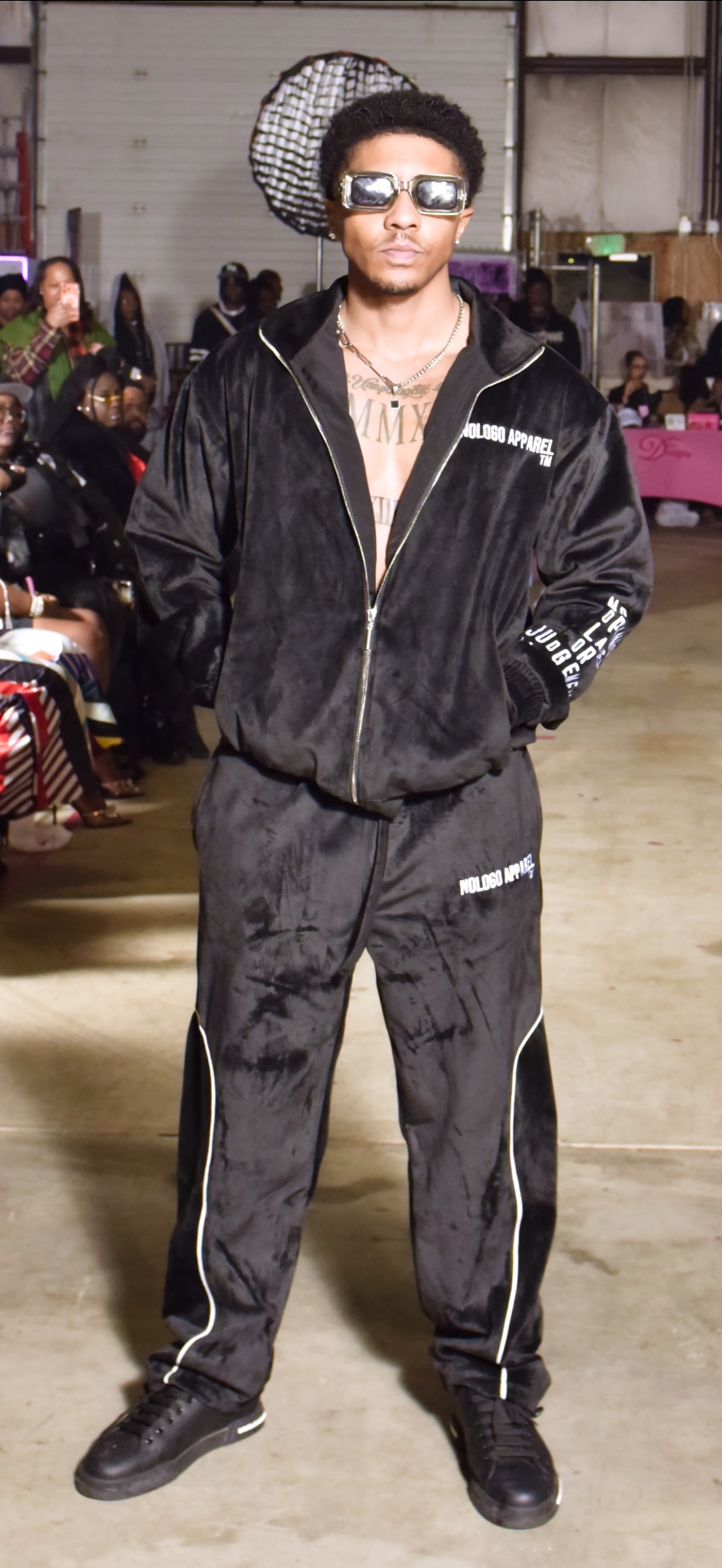 NoLoGo men’s velour pants
