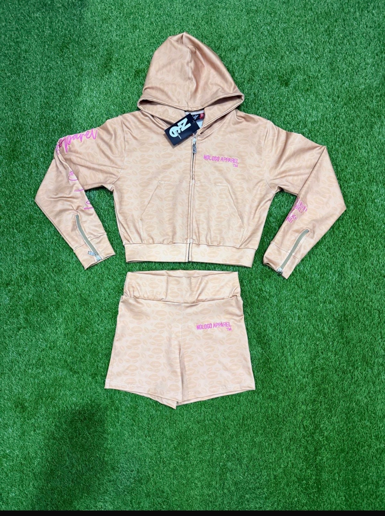 Goldie lips hoodie