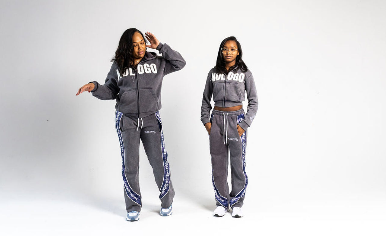 NoLoG mid crop zip up hoodie